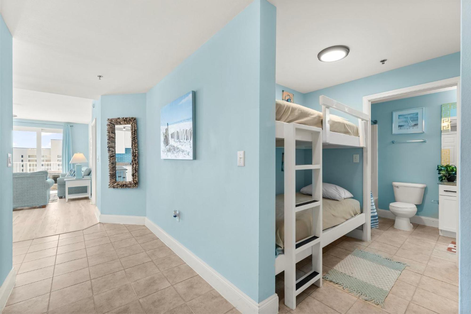 Apartment Laketown Wharf 0920 Panama City Beach