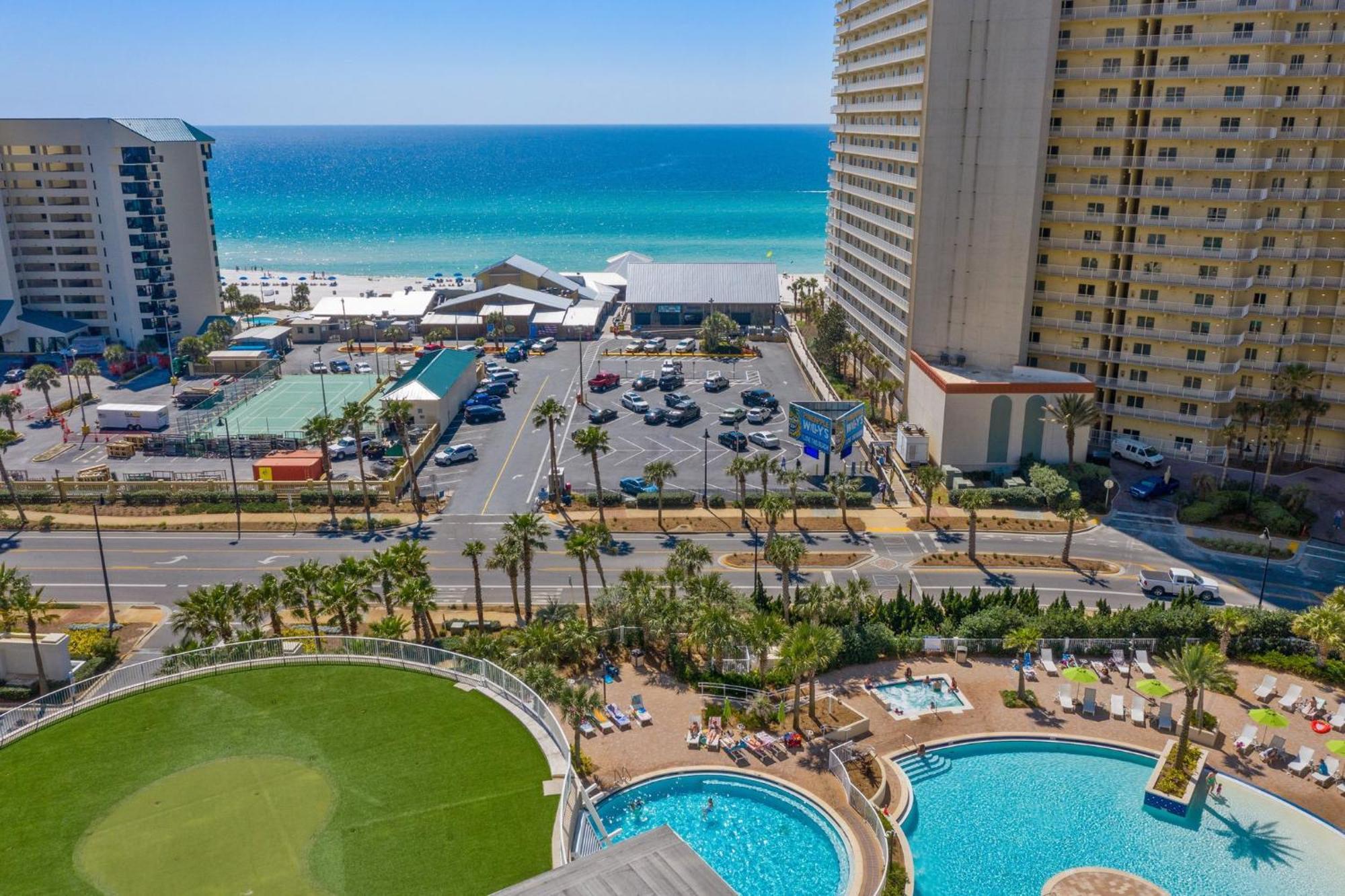Apartment Laketown Wharf 0920