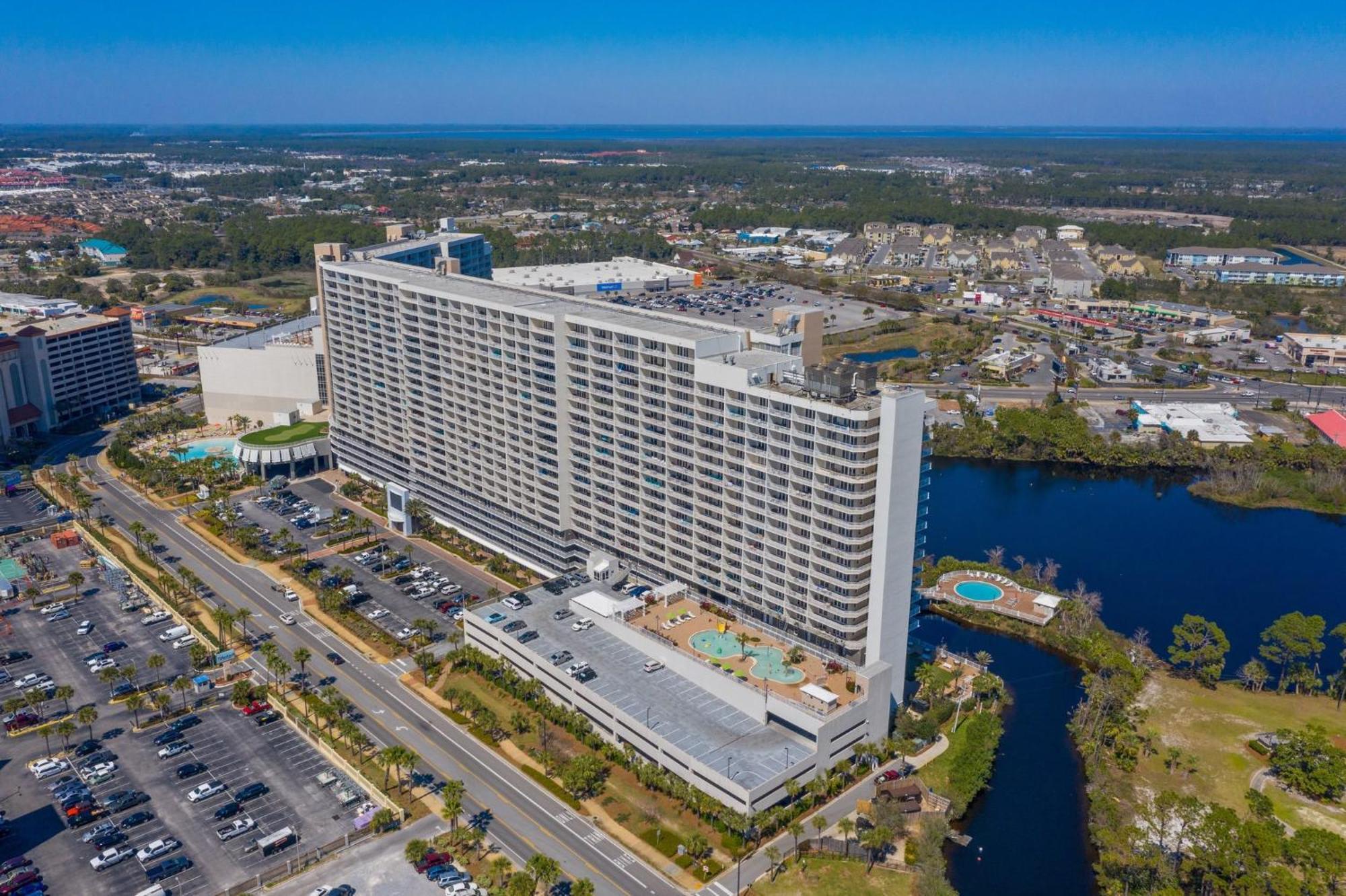 Apartment Laketown Wharf 0920 *