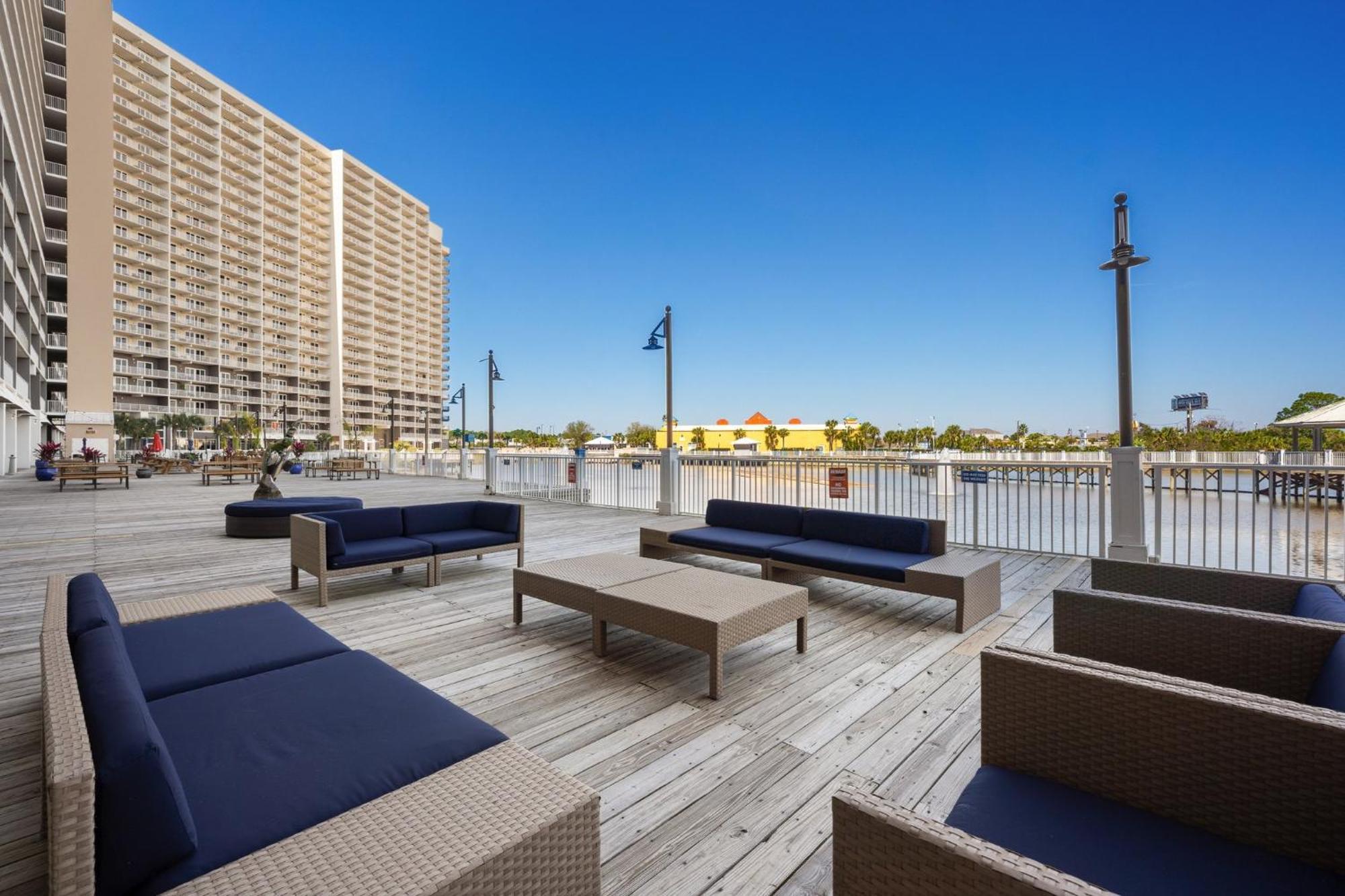 Laketown Wharf 0920 *
