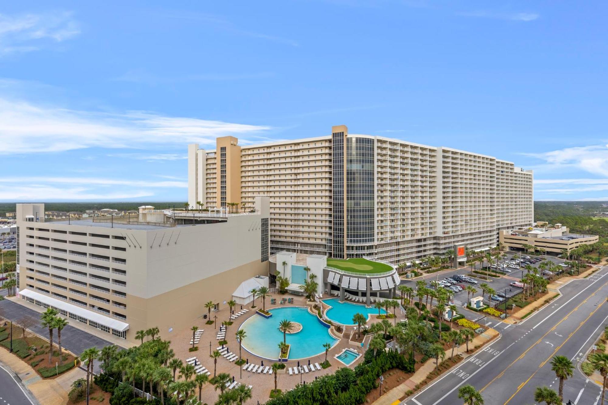 Laketown Wharf 0920